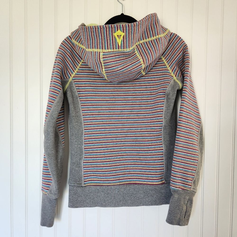 LULULEMON IVIVVA Girls Gray Pink Stripe Scuba Hoodie Jacket Zip Sweater 12 - Picture 5 of 8